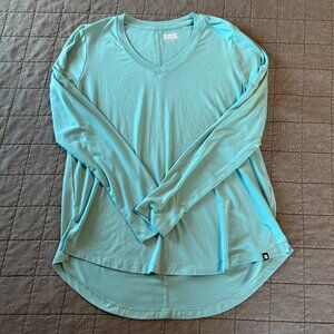 AKHG Alaskan Hardgear by Duluth Renew Bamboo Blue Women’s Med Long Sleeve V Neck